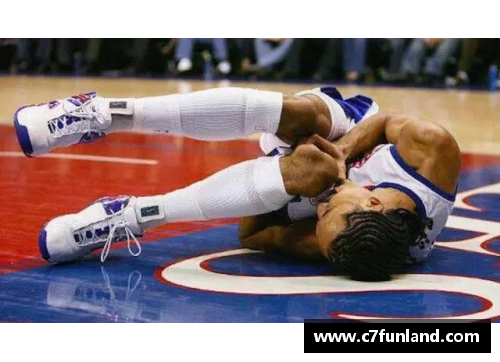 C7娱乐NBA球星利文斯顿受伤瞬间：惊心动魄的比赛时刻曝光 - 副本